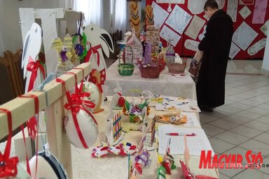 Gazdag kínálat várta a húsvéti vásáron az érdeklődőket (Lakatos János felvétele)