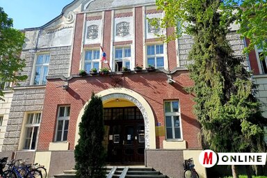 Az Óbecsei Gimnázium épülete (Fotó: Kancsár Izabella)