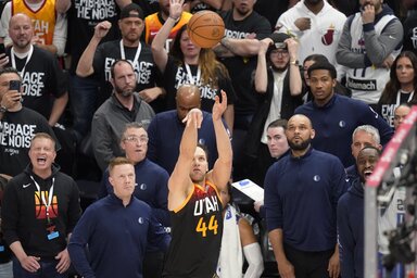 Bogdanović utolsó, elhibázott dobása (Fotó: Beta/AP)