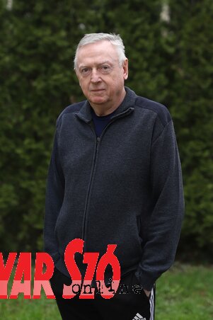 Dr. Deák Tibor a fiatalokat szeretné ösztönözni a díjjal (Fotó: Lakatos János) Dr. Deák Tibor a fiatalokat szeretné ösztönözni a díjjal (Fotó: Lakatos János)