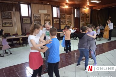 Igazán népes volt a gyermekeknek szervezett táncház (Garbac Sarolta felvétele)