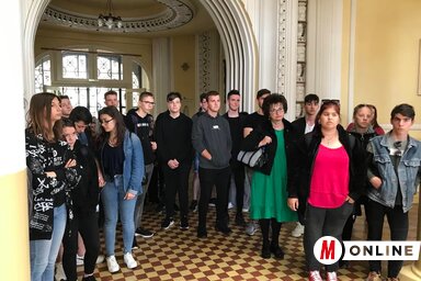 Első ízben a diákok a zentai városházát tekintették meg (Fotó: Gulyás Réka)