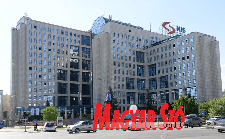 Ezek után a Gazpromnyeft 50, a Szerb Köztársaság 29,87, a kisebbségi részvényesek 13,98, a Gazprom pedig 6,15 százalékos részesedéssel rendelkezik a NIS-ben (Fotó: Dávid Csilla)