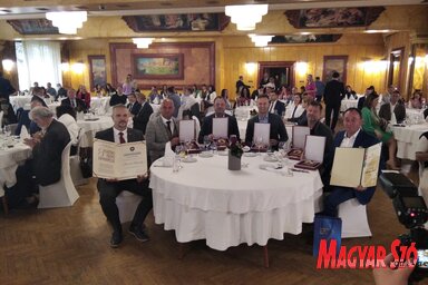 A Vajdasági Gazdasági Kamara idei díjazottjai (Fotó: Tóth D. Lívia)