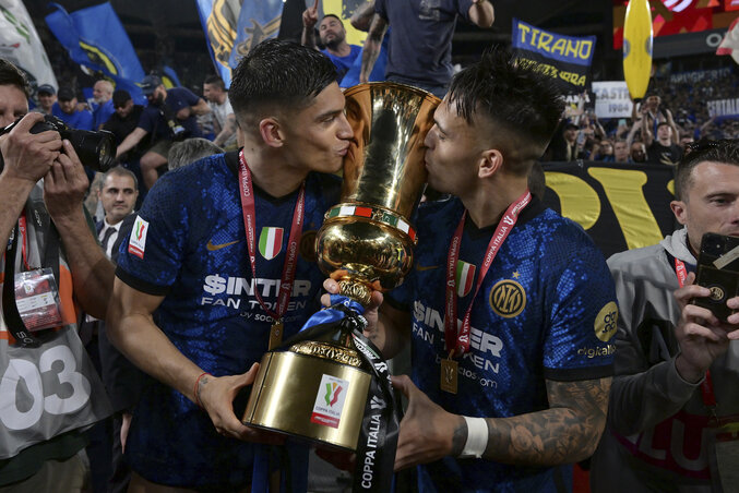 Az Inter nyolcadik alkalommal hódította el a kupát (Fotó: Beta/AP)