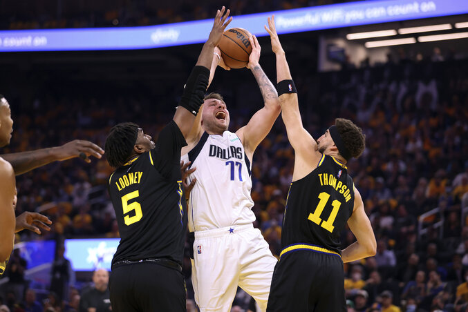 Dončićot nem hagyta kibontakozni a Warriors szervezett védekezése (Fotó: Beta/AP) Dončićot nem hagyta kibontakozni a Warriors szervezett védekezése (Fotó: Beta/AP)