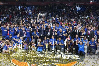 Az Efes megvédte Európa legjobb csapatának titulusát (Fotó: Beta/AP)