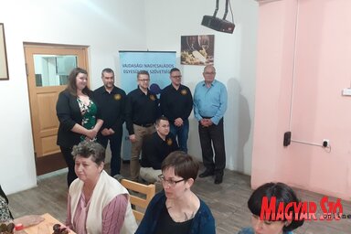 A Vajdasági Nagycsaládos Egyesületek Szövetsége és az Életfa Nagycsaládosok Egyesülete anyákat, nagymamákat, nőket éltető ünnepsége Bácskossuthfalván