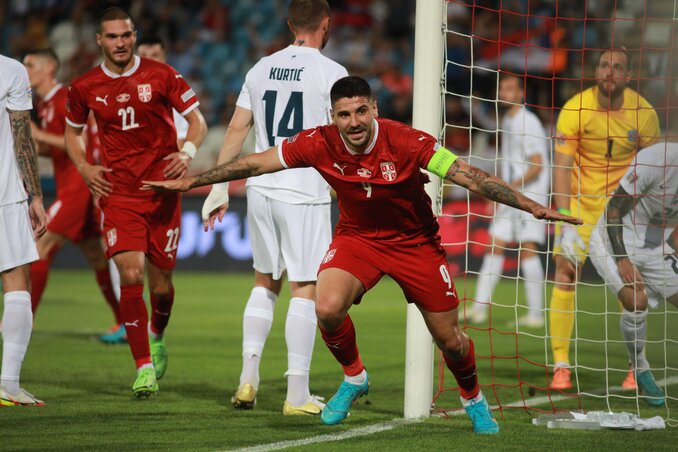 Aleksandar Mitrović szerezte meg először a vezetést Szerbiának (Fotó: Beta) Aleksandar Mitrović szerezte meg először a vezetést Szerbiának (Fotó: Beta)