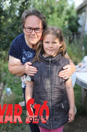Kata és Valéria nagyi (Lakatos János felvétele) Kata és Valéria nagyi (Lakatos János felvétele)