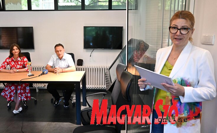 A bácsi rendezvény ismertetése mellett a sajtótájékoztatón Nataša Pavlović Vajdaság idegenforgalmának felépüléséről is beszélt (Fotó: Ótos András felvétele) A bácsi rendezvény ismertetése mellett a sajtótájékoztatón Nataša Pavlović Vajdaság idegenforgalmának felépüléséről is beszélt (Fotó: Ótos András felvétele)