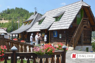 Kirándulók a Mokra Gorán (Fotó: Ótos András felvétele)