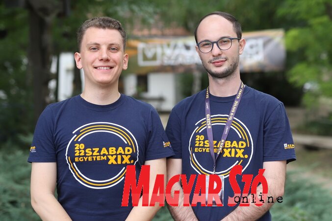 Búcsú Ákos és Győri Viktor (Lakatos János felvétele) Búcsú Ákos és Győri Viktor (Lakatos János felvétele)