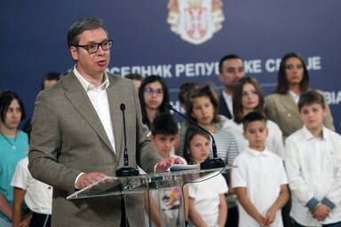 Beograd, 13.07.2022. - Predsednik Srbije Aleksandar Vucic primio je srpsku decu iz regiona, danas u Predsednistvu Srbije. (BETAPHOTO/MILAN OBRADOVIC)