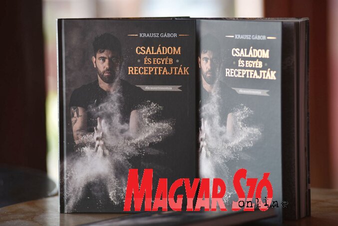 Krausz Gábor séf modern és egyedi receptkönyve sok érdeklődőt vonzott (Fotó: Molnár Edvárd)