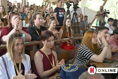 A fiatalok érdeklődéssel hallgatták az előadásokat (Fotó: Ótos András)