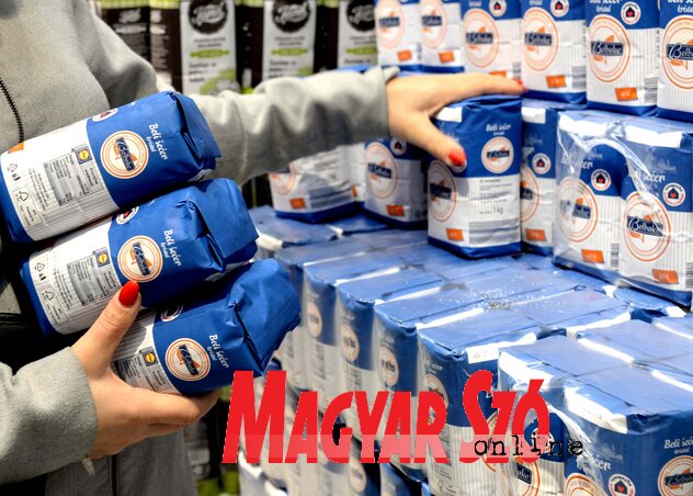 A fehér kristálycukor kilójának maximális ára minden kiszerelésben 96,99 dinár (Fotó: Dávid Csilla)