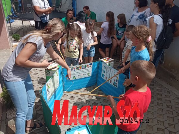 Színes programok várták a gyermekeket (Kancsár Izabella felvétele) Színes programok várták a gyermekeket (Kancsár Izabella felvétele)