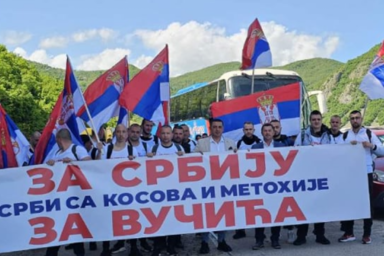 Az első indulók (Fotó: Kosovo online)