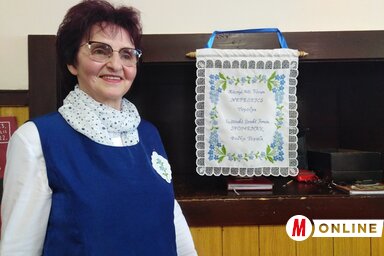 Frindik Rózsa, a Nefelejcs kézimunkacsoport elnöke (Herceg Elizabetta felvétele)