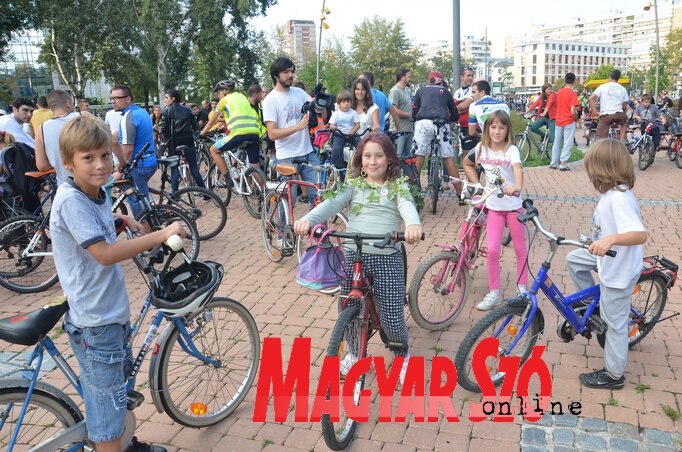 A székvárosi bringások a hétvégén ünnepelik az Újvidéki Kerékpáros Kezdeményezés 10. szülinapját, ismét lesz Kritikus tömeg felvonulás