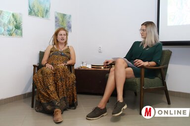 Kovács Pécskai Emesével Cvitkó Beatrix beszélget