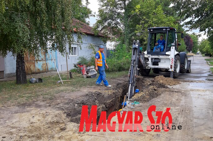Jövőre remélhetőleg befejeződnek a csatornázási munkálatok Zentán Jövőre remélhetőleg befejeződnek a csatornázási munkálatok Zentán