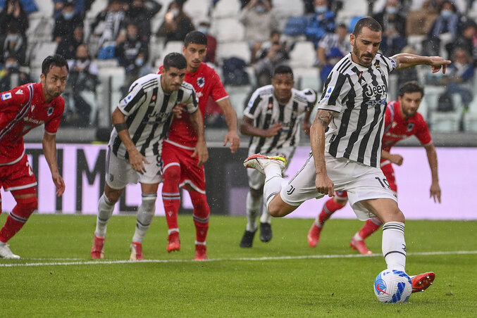Bonucci tizenegyesből szerezte meg a Juve második gólját (Fotó: Beta/AP) Bonucci tizenegyesből szerezte meg a Juve második gólját (Fotó: Beta/AP)