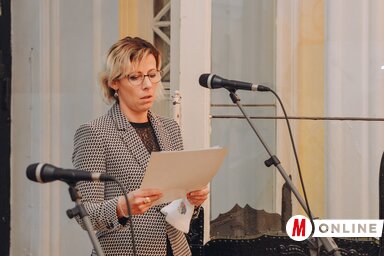Gróf Batthyány Lajos zentai emléktáblájánál Burány Hajnalka mondott ünnepi beszédet