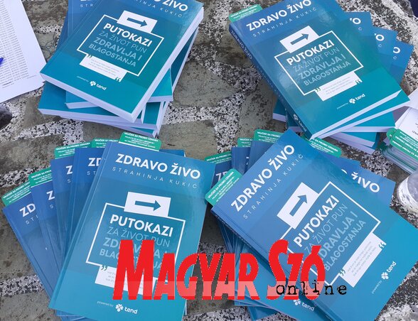 A életviteli tanácsokról szóló könyv néhány hete jelent meg (Fotó: Győri Norbert felvétele) A életviteli tanácsokról szóló könyv néhány hete jelent meg (Fotó: Győri Norbert felvétele)