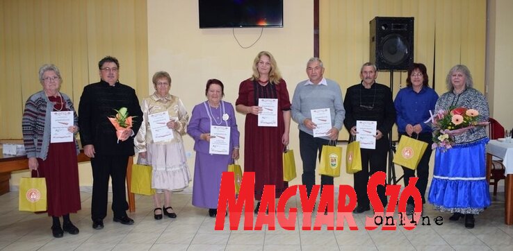 Az egyesületek képviselői és a házigazdák
