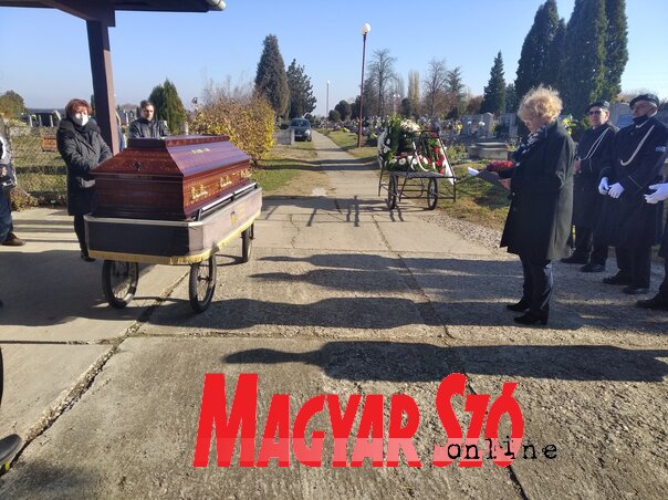 A palicsi temetőben vettek végső búcsút Valihora Istvántól (Fotó: Mihályi Katalin)