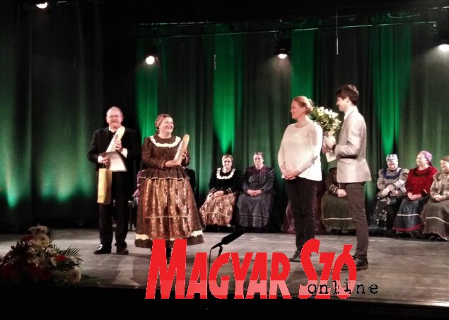 A Bodor Anikó-díj idei díjazottjai: Kisimre Szerda Anna és Micsik Béla (Fotó: Herceg Elizabetta) A Bodor Anikó-díj idei díjazottjai: Kisimre Szerda Anna és Micsik Béla (Fotó: Herceg Elizabetta)