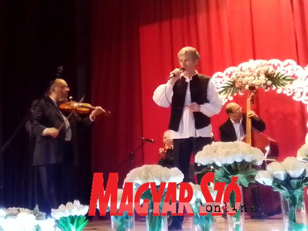 Bíró Ferenc fellépése (Fotó: Vidács Hajnalka) Bíró Ferenc fellépése (Fotó: Vidács Hajnalka)