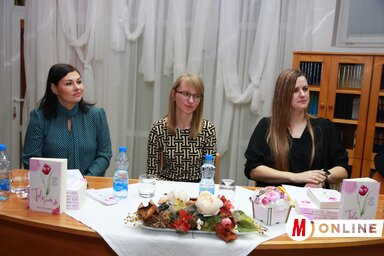 Erdélyi Tóth Edit, Hugyec Anikó és Ivanović Laura a könyvbemutatón