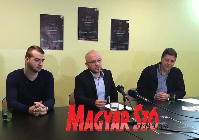 A hétvégén esedékes Tini Fesztivál részleteiről tegnap Faragó Aurél zenész, Gőz László szervező és Varga Flórián egyesületi elnök számolt be A hétvégén esedékes Tini Fesztivál részleteiről tegnap Faragó Aurél zenész, Gőz László szervező és Varga Flórián egyesületi elnök számolt be
