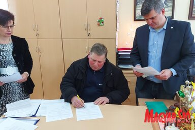 A szerződéseket Magyarkanizsán írták alá