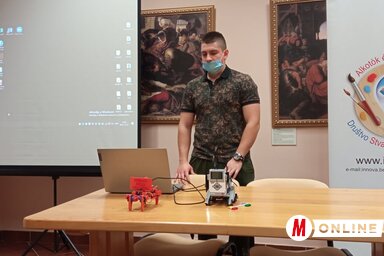 A törökbecsei diákok robotja (Fotó: Kancsár Izabella)