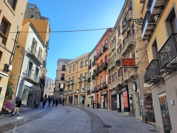 A Via Santa Margherita A Via Santa Margherita