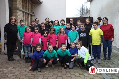 A csoportkép az évzárón készült