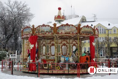 Ékszerdoboz a hóban (Fekete J. József felvétele)