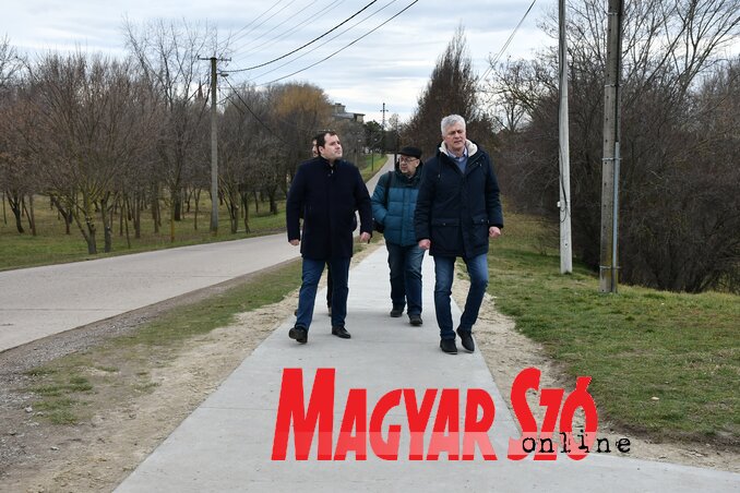 A város elöljárói megtekintették a fejlesztéseket A város elöljárói megtekintették a fejlesztéseket