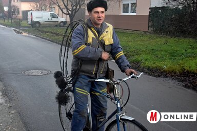 Mészáros Kiss Róbert kéményseprőt mindenki szívesen látja, vele találkozni szerencsét jelent