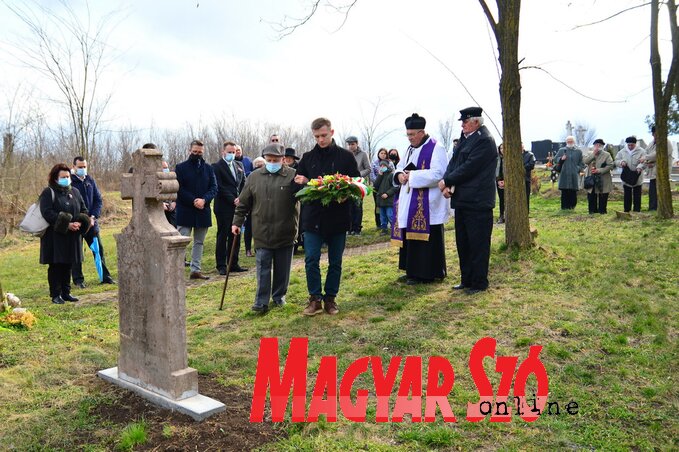 Botka Mihály plébános sírjának megkoszorúzása tavaly márciusban