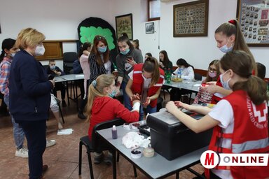 Szimulált sebeket készít a magyarkanizsai csapat