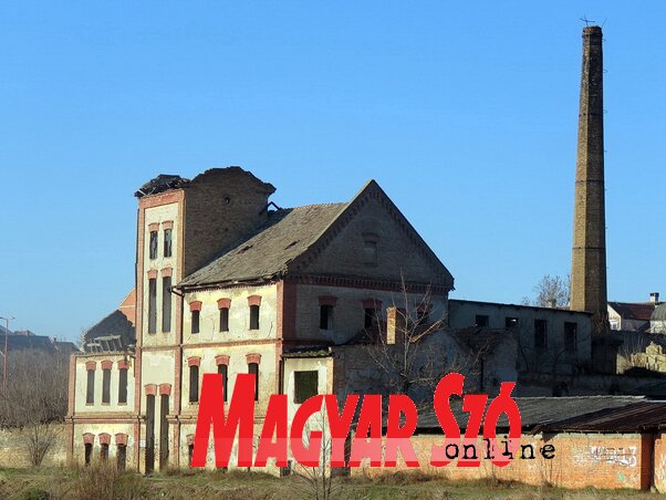 A spirituszgyár A spirituszgyár