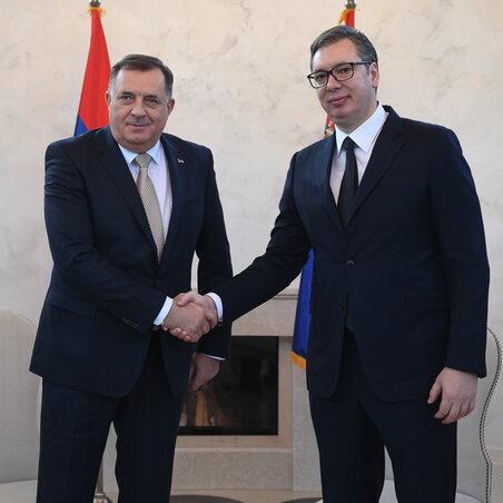 Milorad Dodik és Aleksandar Vučić (Beta)