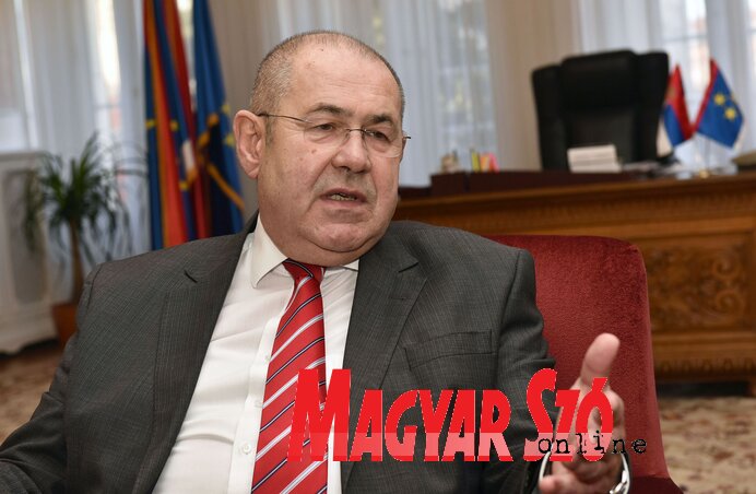Pásztor István: Áprilisban más lesz a kérdés, más lesz a történet, a felkészülés, a tét is (Ótos András felvétele) Pásztor István: Áprilisban más lesz a kérdés, más lesz a történet, a felkészülés, a tét is (Ótos András felvétele)