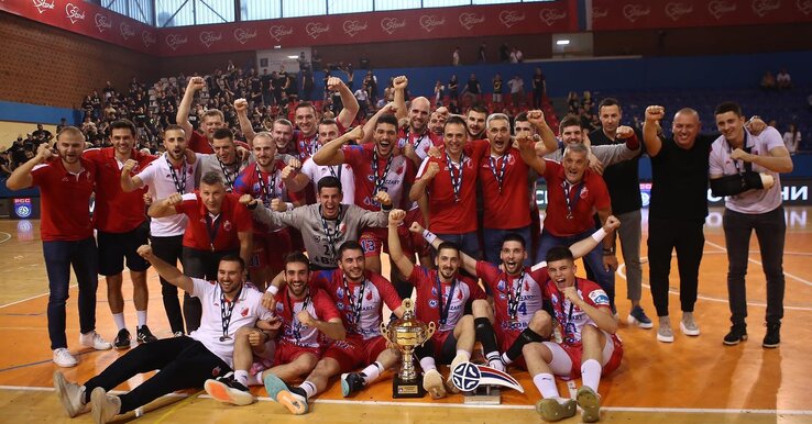 Remek idényt zárhat a Vojvodina, a székvárosiak néhány nappal ezelőtt még a hazai bajnoki címet ünnepelték, a hétvégén újabb trófeát szerezhetnek (Fotó: KK Vojvodina)