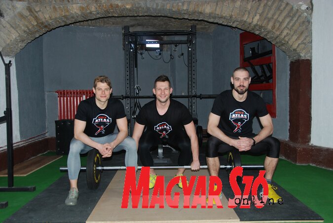 Avdalović Miroslav, Csúzdi Árpád és Híres Emil, a KDT Atlas alapítói (Horváth Attila felvétele)